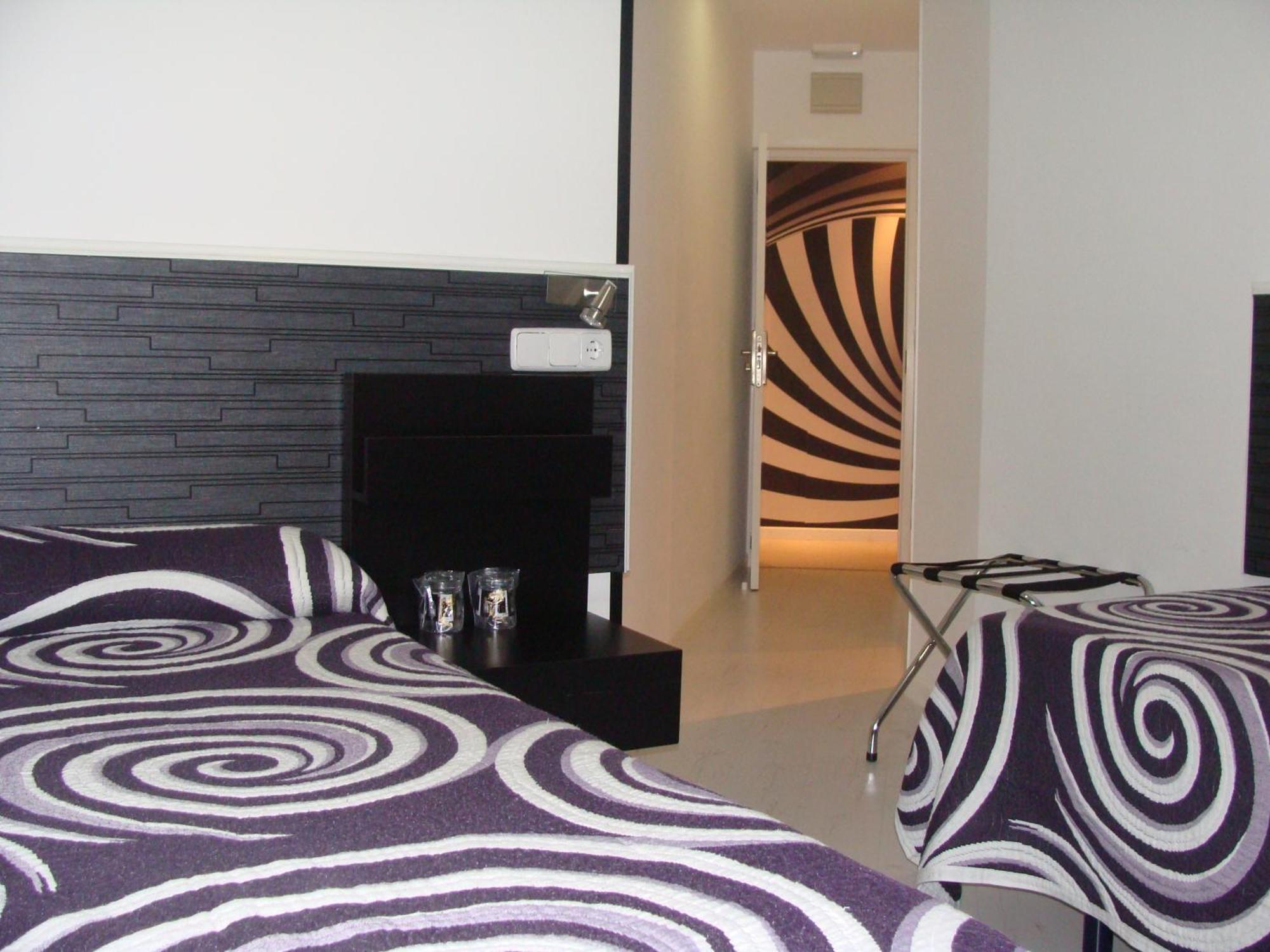 Hostal Jq Madrid 1 Exterior foto